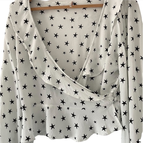 Free People Star Printed Wrap Top Small - Picture 4 of 8